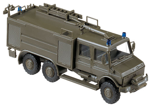 Truck Unimog U 2450 T with pump water tender<br /><a href='images/pictures/Roco/715.jpg' target='_blank'>Full size image</a>